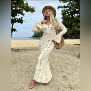 Chic Cream Knit Maxi Dress
